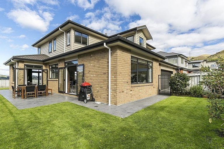 Photo of property in 7 Moston Grove, Churton Park, Wellington, 6037