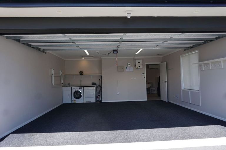 Photo of property in 144u2 Forest Lake Road, Forest Lake, Hamilton, 3200