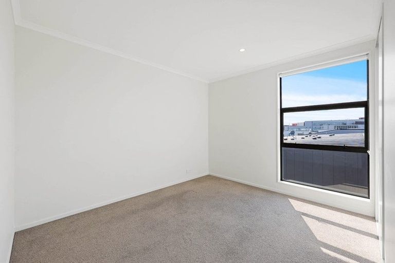 Photo of property in 1 Bonnette Road, Flat Bush, Auckland, 2019