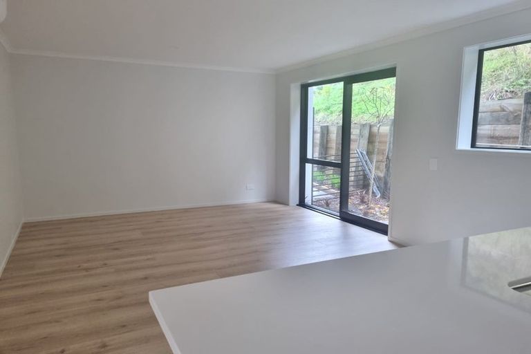 Photo of property in 52 Martingale Drive, Whitby, Porirua, 5024