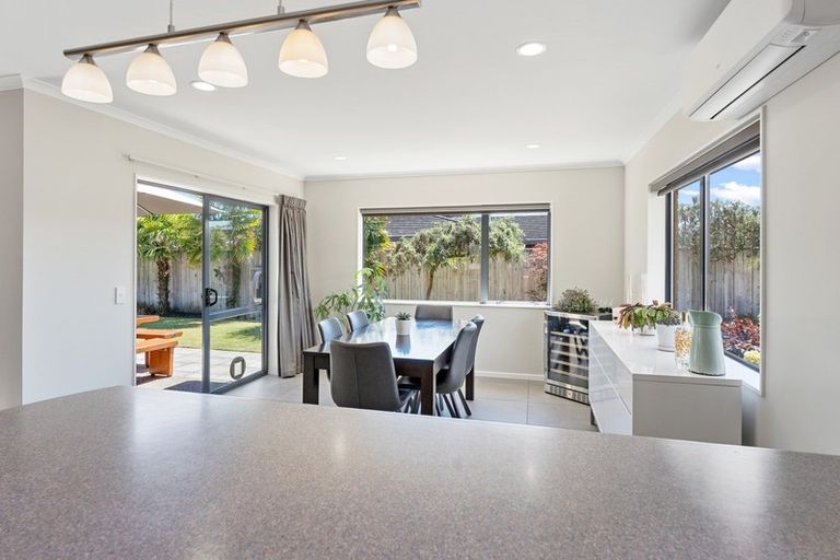 Photo of property in 92 Regent Drive, Paraparaumu Beach, Paraparaumu, 5032