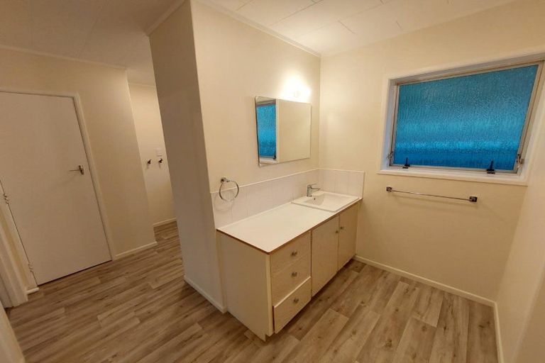 Photo of property in 2/13 Blagdon Road, Blagdon, New Plymouth, 4310