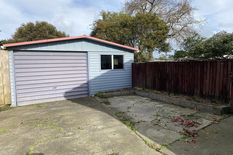 Photo of property in 11 Ewbank Place, Manurewa, Auckland, 2102