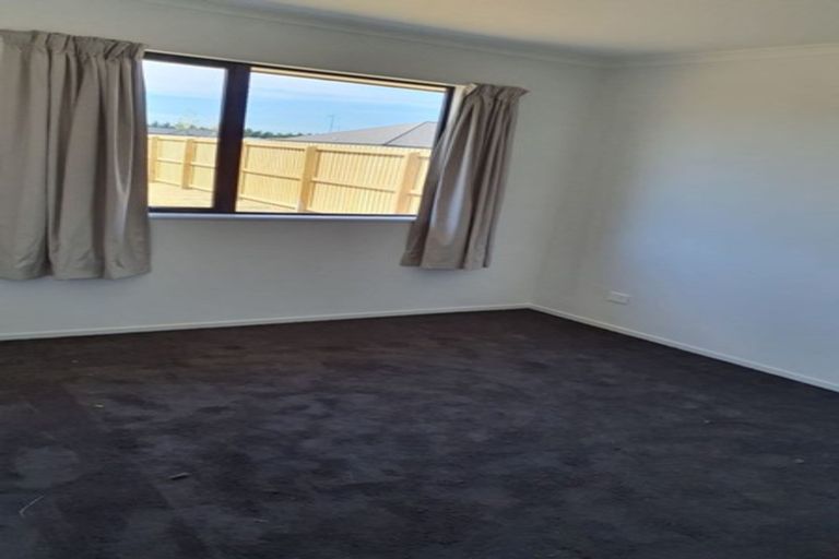 Photo of property in 37 Reuben Avenue, Rolleston, 7615