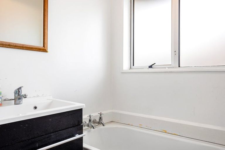 Photo of property in 74 Veitches Road, Casebrook, Christchurch, 8051