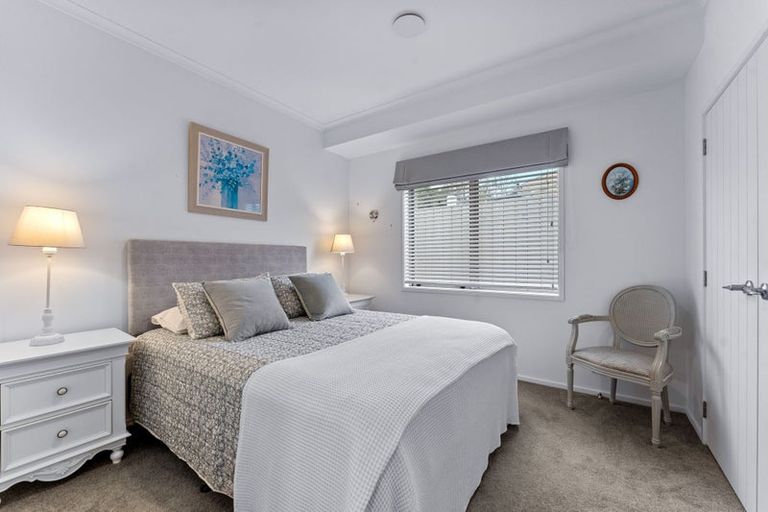 Photo of property in 5 Sophia Place, Karaka, Papakura, 2113