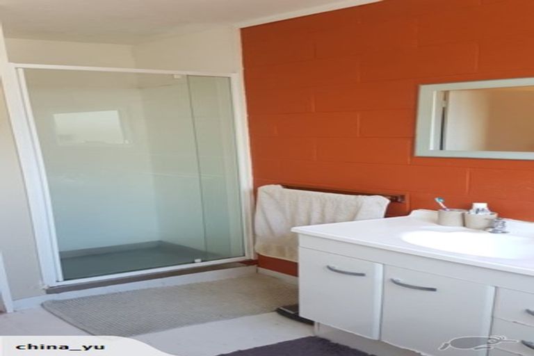 Photo of property in 102u1 Lyall Parade, Lyall Bay, Wellington, 6022