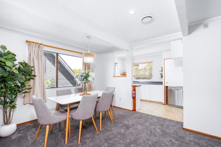 Photo of property in 23 Chorley Grove, Churton Park, Wellington, 6037