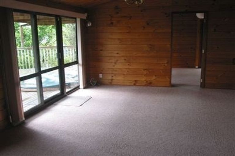 Photo of property in 175 Browns Bay Road, Browns Bay, Auckland, 0630