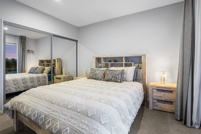 Photo of property in 54 Luxembourg Crescent, Halswell, Christchurch, 8025