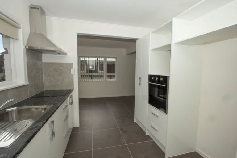 Photo of property in 32 Harwood Crescent, Otara, Auckland, 2023