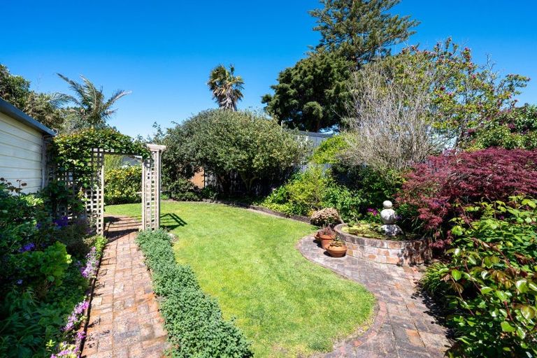 Photo of property in 40 Pipi Street, Te Awanga, 4102