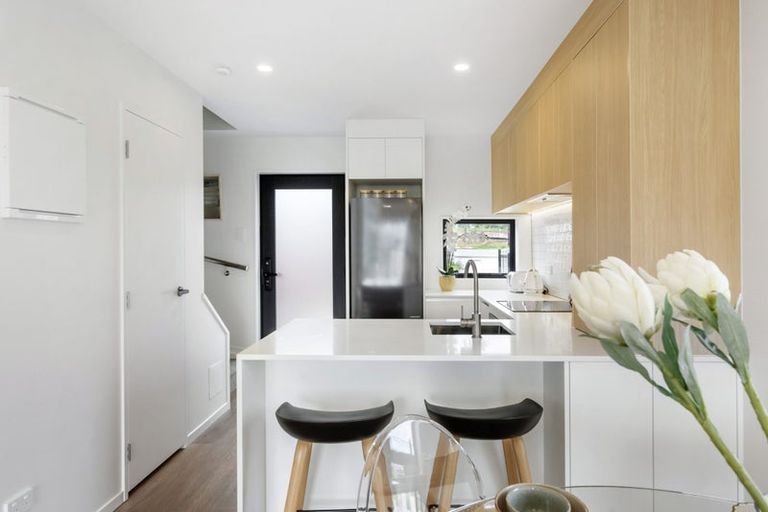 Photo of property in 11/10 Ngaroma House Drive, Hobsonville, Auckland, 0616