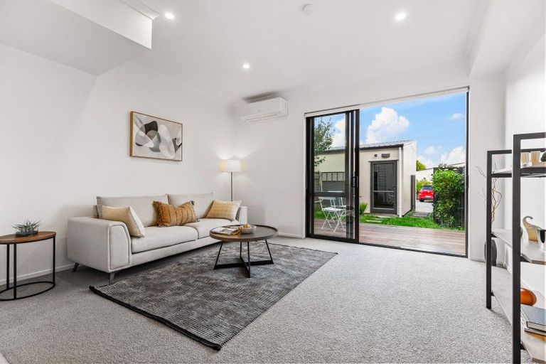 Photo of property in 31 De Havilland Road, Hobsonville, Auckland, 0618