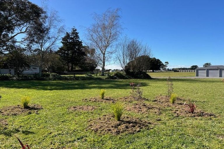 Photo of property in 409a High Street South, Carterton, 5713