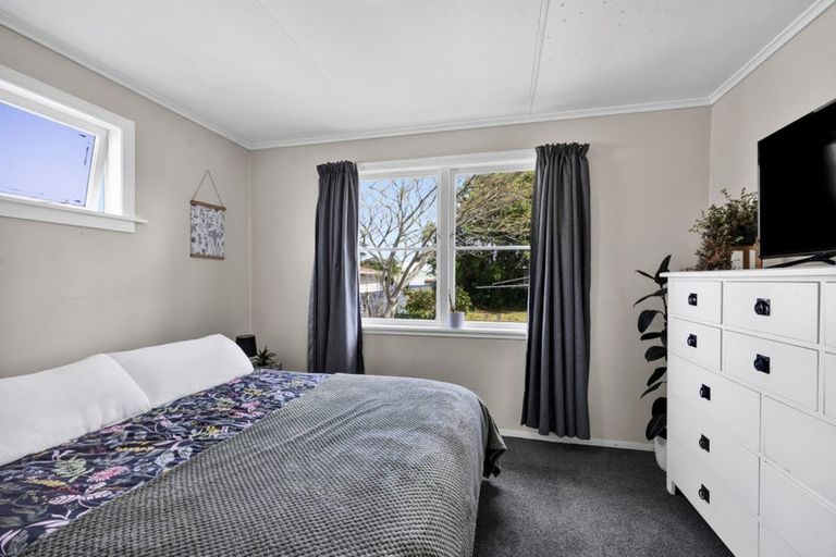 Photo of property in 42 Puriri Street, Hawera, 4610