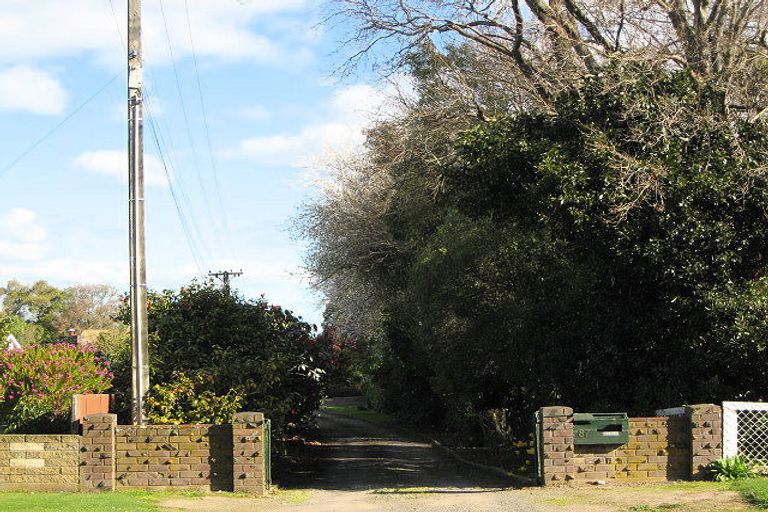 Photo of property in 23 Wanganui Road, Marton, 4710