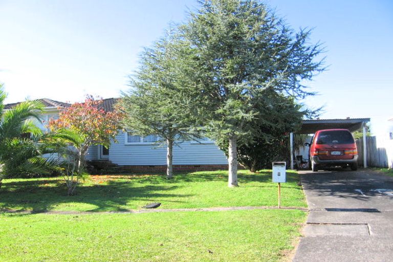 Photo of property in 7 Bodi Place, Te Atatu South, Auckland, 0610