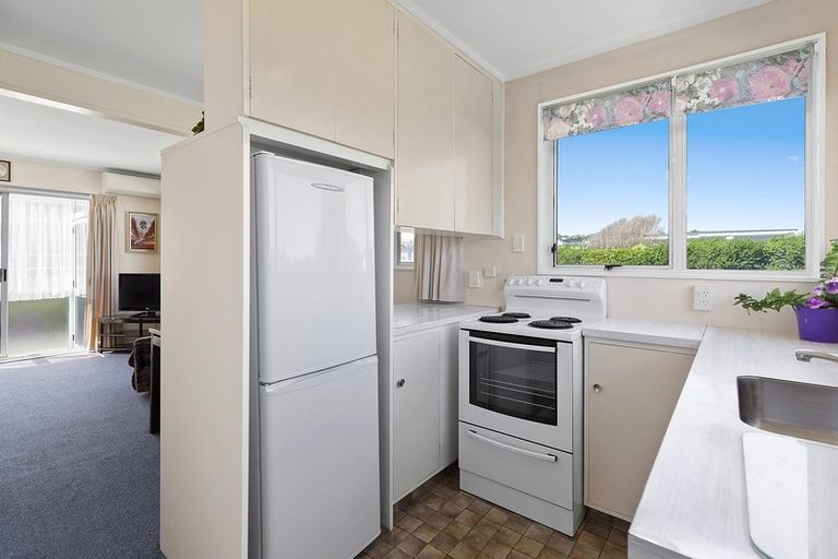 Photo of property in 8a Tireti Road, Titahi Bay, Porirua, 5022