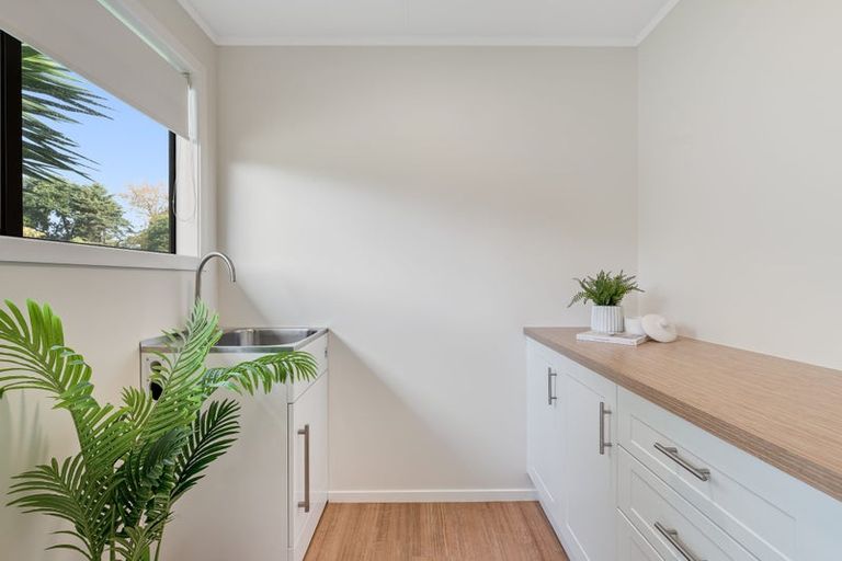 Photo of property in 18 Waikareao Way, Brookfield, Tauranga, 3110