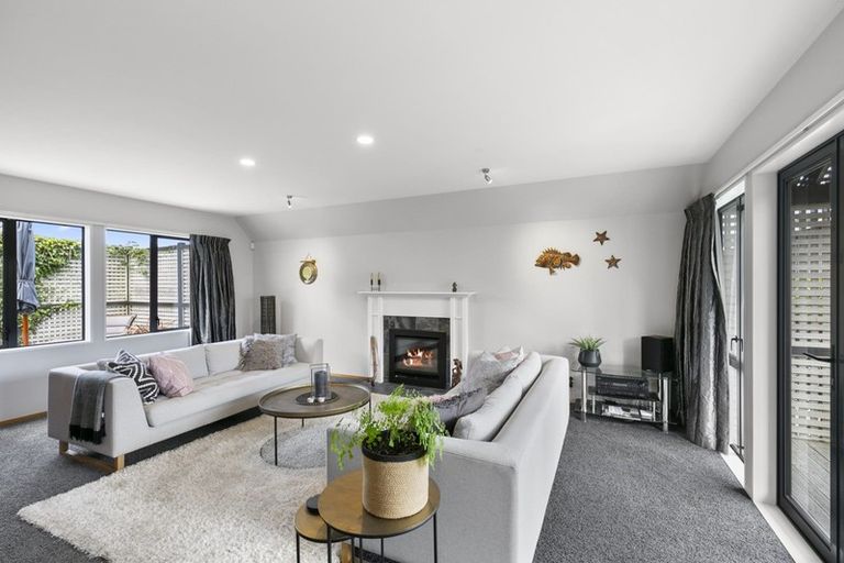 Photo of property in 34b Lucknow Terrace, Khandallah, Wellington, 6035