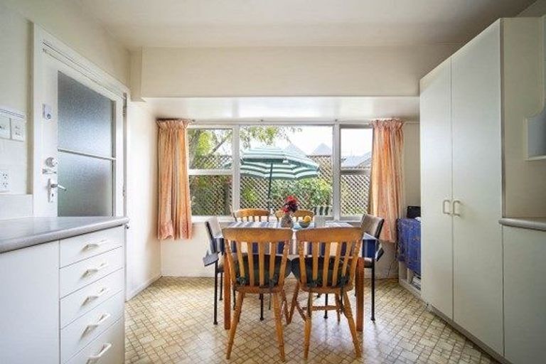 Photo of property in 7 Kipax Place, Riccarton, Christchurch, 8011