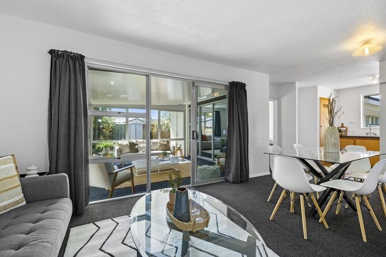 Photo of property in 47 Oakley Crescent, Hornby, Christchurch, 8042