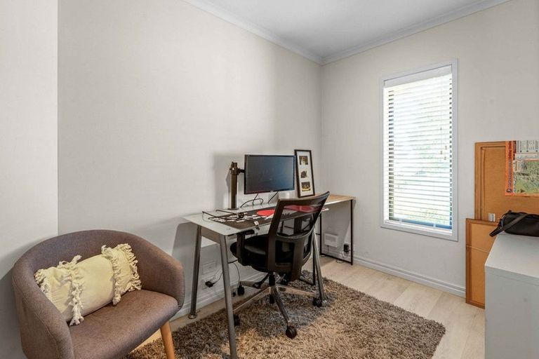 Photo of property in 11 Saint Clements Grove, Bethlehem, Tauranga, 3110