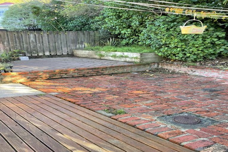 Photo of property in 52a Truscott Avenue, Johnsonville, Wellington, 6037