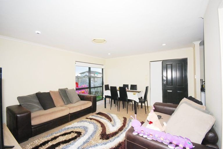 Photo of property in 11 Carrick Glen Avenue, Flat Bush, Auckland, 2019