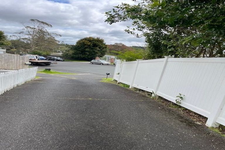 Photo of property in 1/7 Classic Grove, Bayview, Auckland, 0629