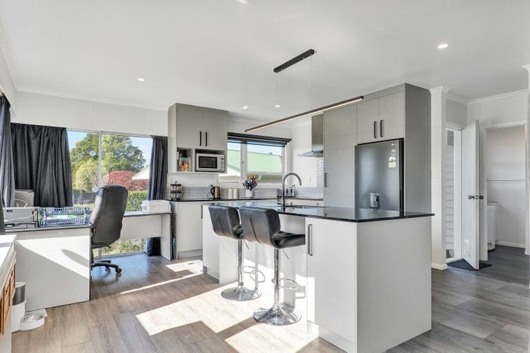 Photo of property in 3a Regan Street, Stratford, 4332