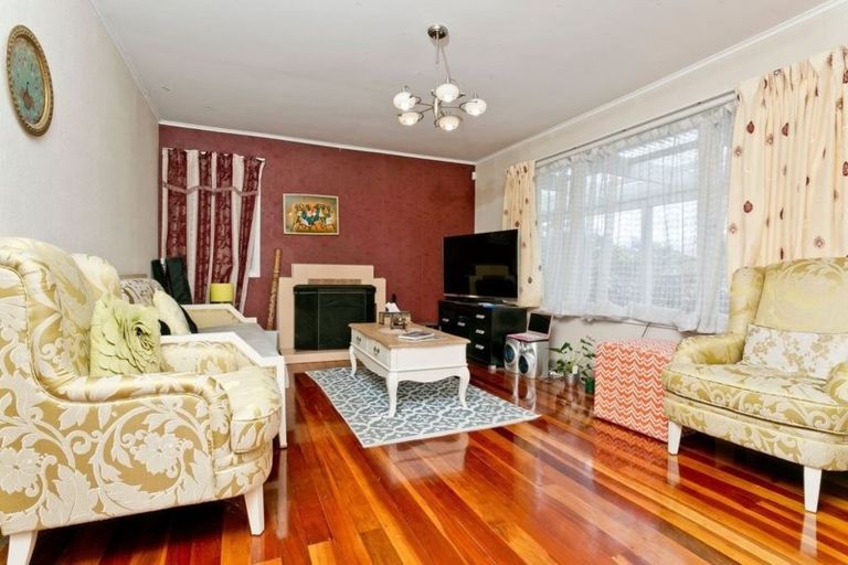 Photo of property in 672 Te Atatu Road, Te Atatu Peninsula, Auckland, 0610