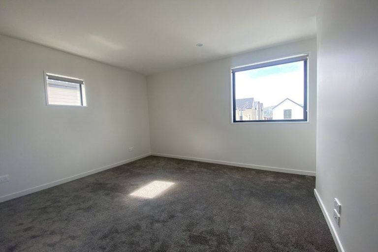 Photo of property in 5/6 Skibbereen Drive, Halswell, Christchurch, 8025