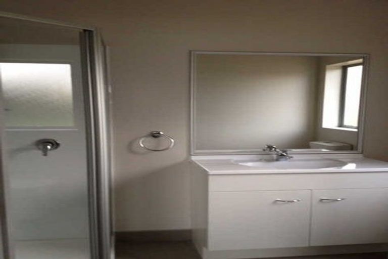 Photo of property in 3/14b Moffat Road, Red Beach, 0932