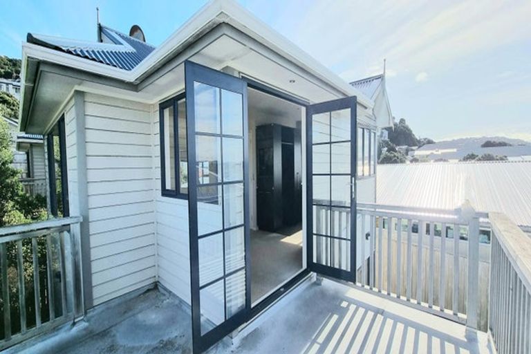 Photo of property in 50a Freyberg Street, Lyall Bay, Wellington, 6022