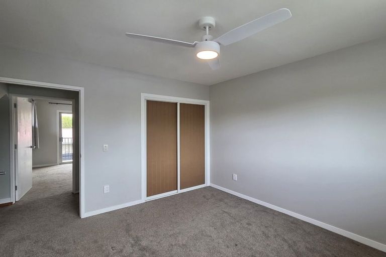 Photo of property in 2/3 Esher Place, Saint Martins, Christchurch, 8022