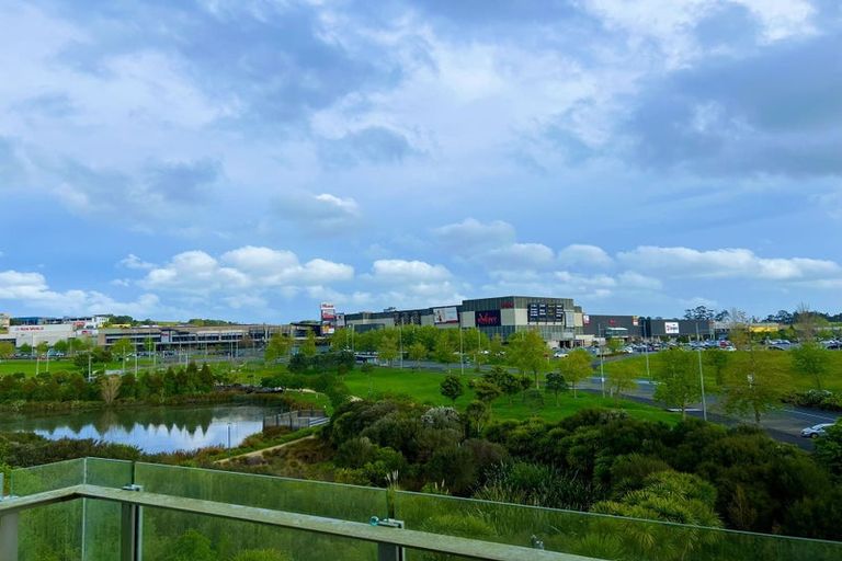 Photo of property in 604/27 Don Mckinnon Drive, Albany, Auckland, 0632