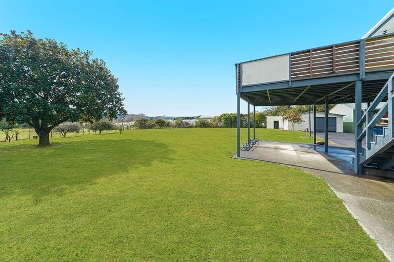 Photo of property in 6 Deacon Road, Riverhead, Kumeu, 0892