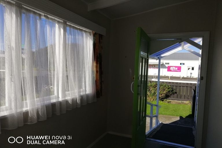 Photo of property in 38 Derby Street, Westport, 7825