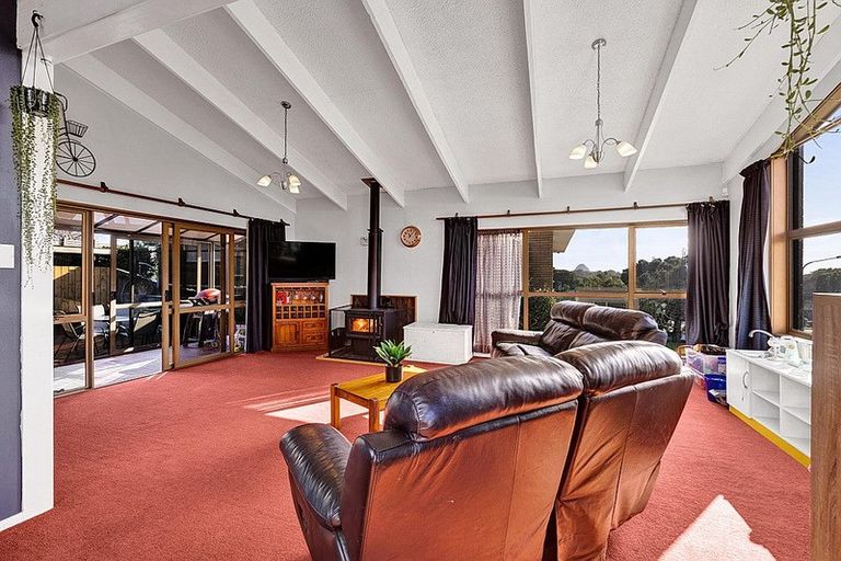 Photo of property in 20 Tiverton Crescent, Whalers Gate, New Plymouth, 4310