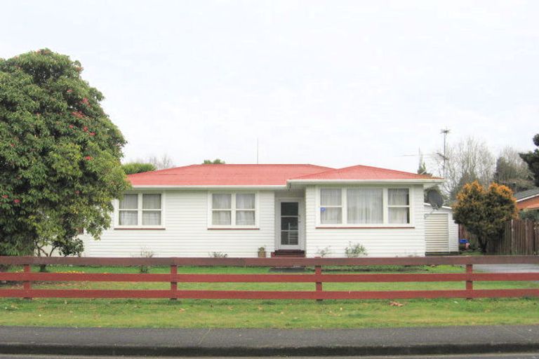 Photo of property in 17 Harper Street, Papakura, 2110