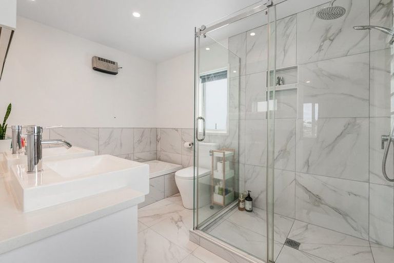 Photo of property in 8 Rakau Views, Orewa, 0931