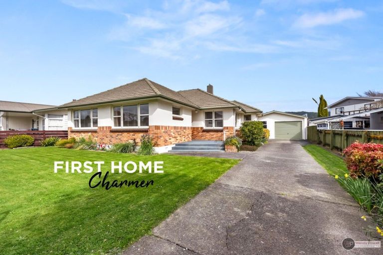Photo of property in 23 Kiwi Street, Heretaunga, Upper Hutt, 5018