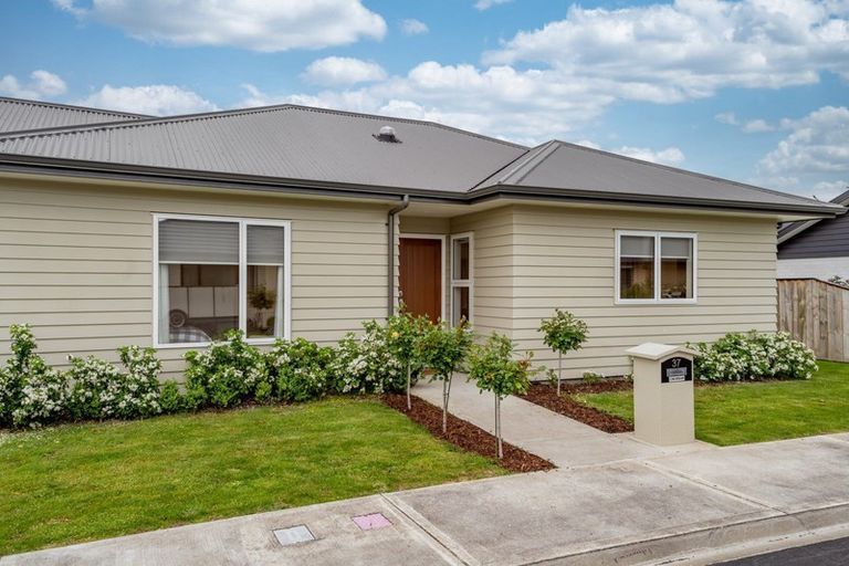 Photo of property in 37 John Mcdonald Mews, Masterton, 5810