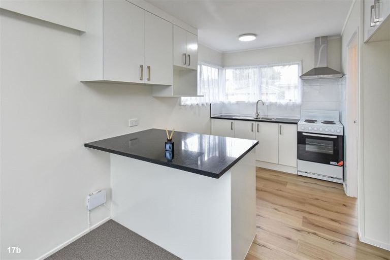 Photo of property in 2/17 Hoturoa Place, Manurewa, Auckland, 2102