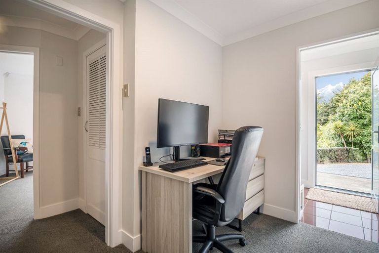 Photo of property in 19 Castleton Street, Birkdale, Auckland, 0626