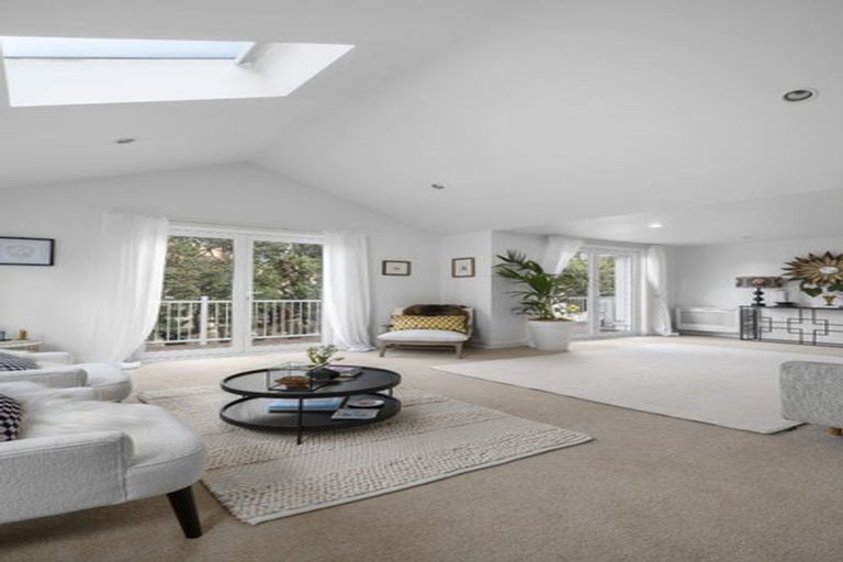 Photo of property in 20 Hill Street, Thorndon, Wellington, 6011