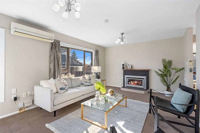 Photo of property in 39 Woodbury Street, Avonhead, Christchurch, 8042