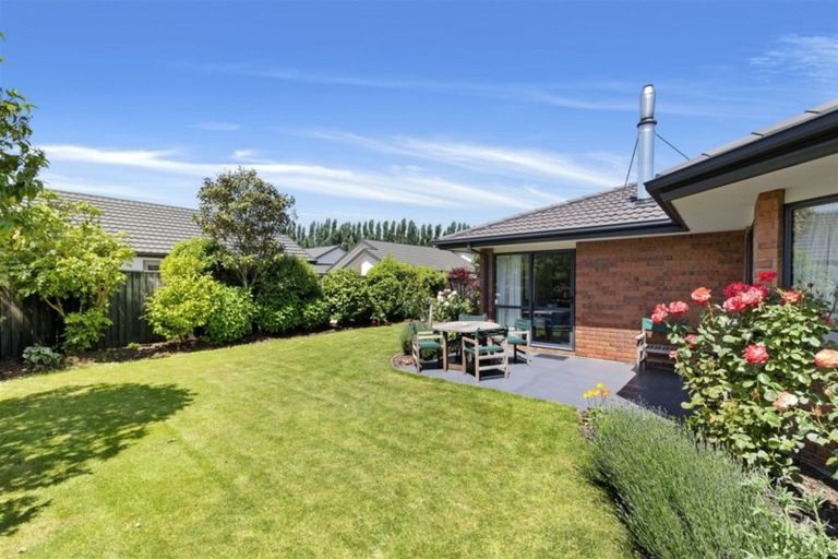 Photo of property in 77 O'neill Avenue, Northwood, Christchurch, 8051